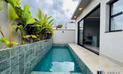 Linda casa nova para venda no Condomínio Terras de San Gabriel, em Bonfim Paulista, 3 suites, gourmet e piscina em 252 m2 de área total, lazer no cond