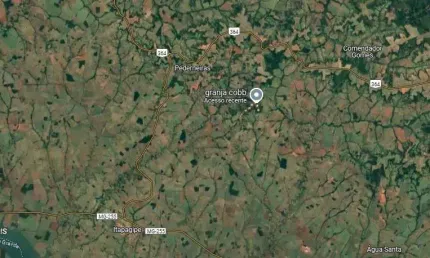 Fazenda dupla aptidao para venda na região de Comendador Gomes-MG com 135 hectares, atualmente na pecuária, varias benfeitorias
