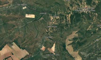 Fazenda em mata nativa mais pastagem para venda em Formosa do Rio Preto-BA com 1.000 hectares, 33 km da cidade e do aeroporto, corrego na divisa