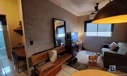 Ótimo apartamento para venda no Jardim Botanico em ótima localização, 2 dormitorios sendo 1 suite, varanda em 64 m2 privativos, 2 vagas de garagem