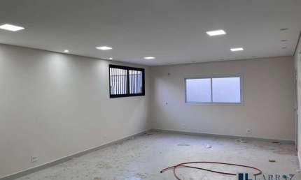 Casa comercial nova para venda ou locação no Jd Iraja / Itamarati, recepção, 3 salas com banheiro em 300 m2 de área total