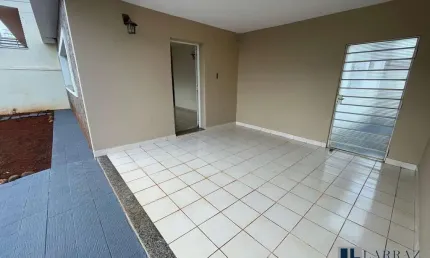 Ótima casa de esquina para venda no Jardim Paulista, 3 dormitorios mais edícula, 177 m2 construidos em um terreno de 330 m2