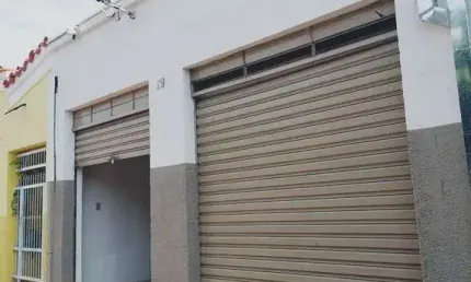 Salao comercial para locação nos campos eliseos, 78 m2 de área privativa, 2 banheiros e balcão com copa
