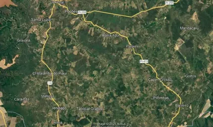 Fazenda na pecuária para venda na região de Corrente-PI com 1.100 hectares, beira da rodovia, boa de agua e muitas benfeitorias