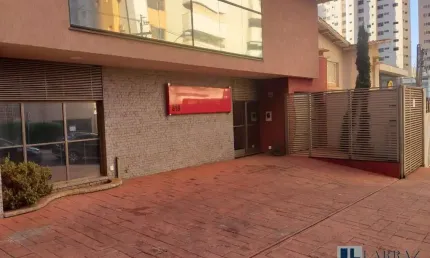 Predio comercial para locação no centro de ribeirão preto, mais de 10 salas, completo, 10 vagas em frente, 579 m2 construidos. ideal para grandes empr