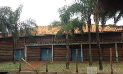 Excelente area comercial para venda nas margens da Rod Anhanguera em São Joaquim da Barra-SP com 4.443 m2 de area total e varias construções