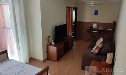 Oportunidade. Apartamento térreo com quintal para venda no Jd Botanico, 2 dormitorios 1 suite, armários em 83 m2 de area privativa