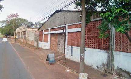 Excelente galpão para venda na Av. Bandeirantes, saída para Sertaozinho, com 5.700 m2 de area total, frente 105 m