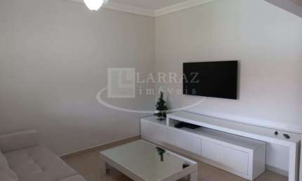 Ótima casa para venda no Parque dos Flamboyans, 3 dormitorios sendo 2 suites, amplo quintal em uma area total de 336 m2