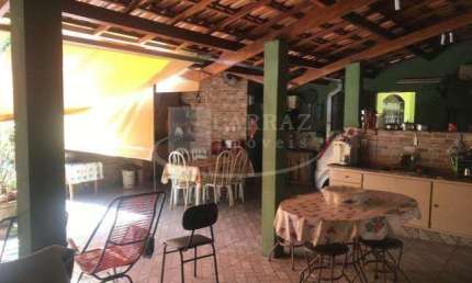 Excelente casa para venda na Vila Virginia proximo da Monteiro Lobato, 3 dormitorios, varanda gourmet e pomar em 468 m2 de area total