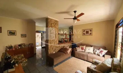 Ótima casa para venda no planalto verde, 3 dormitorios sendo 1 suite, varanda gourmet em 225 m2 de area construida