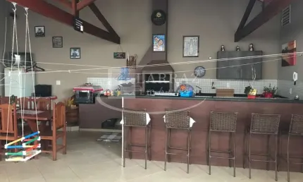 Ótima casa para venda no Palmares, 3 dormitorios 1 suite , varanda gourmet com churrasqueira em 280 m2 de area total. Ótimo acabamento