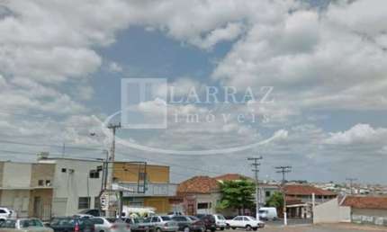 Excelente terreno / área para venda na entrada principal de Ibitinga Av. 13 de Maio, com 824,60 m². Ótimo ponto comercial