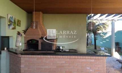 Linda casa para venda no Condominio Recanto do Rio Pardo em Jardinopolis, 4 suites, piscina, varada gourmet e 360 m2 de área construída em um terreno de 1000 m2