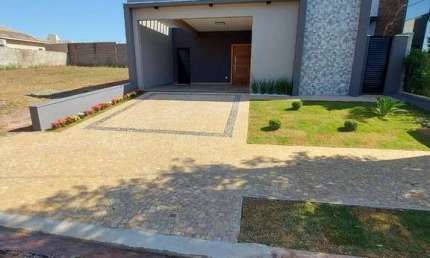 Ótima casa térrea alto padrão para venda na Vila do Golfe, Cond. Buona Vita Ribeirão, 3 suites, varanda gourmet em 140 m² construidos