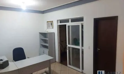 Sala comercial para venda na Nova Ribeirania, otima localização, proxima do Fórum e da Justiça Federal, com 25 m² e banheiro privativo e estrutura no