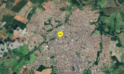 Ótimo terreno para incorporação no Centro em Passos-MG, área total 2.165 m2, com acesso para duas ruas, 41 m de fachada