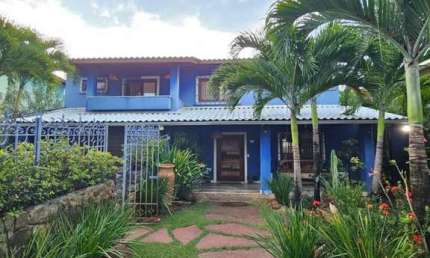 Casa para Venda em Salvador, Itapuã, 6 dormitórios, 6 suítes, 10 banheiros, 4 vagas