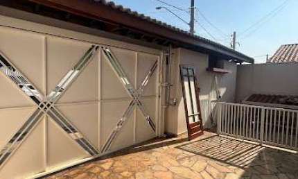 Sobrado com 3 dormitórios sendo 1 suite à venda, 270 m² por R$ 950.000 - Jardim Regina - Indaiatuba/SP