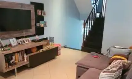 Sobrado em Parque Continental I - Guarulhos com 2 Dormitórios e 2 Suítes por R$ 620.000 - Confira!