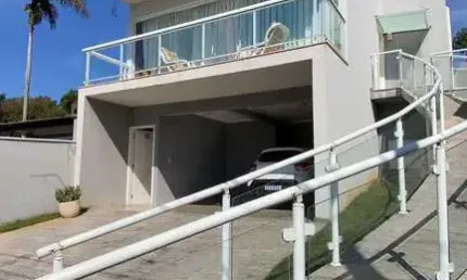 Belíssima casa assobradada 3 suítes, piscina, jardim do lago atibaia