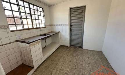 Casa Assobradada 1 Dorm em Jardim Nova Taboão, Guarulhos - R$ 1.200