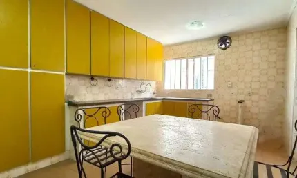 Casa de 182m² no Jardim da Glória com 3 suítes por R$ 1.2 milhão