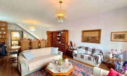 Casa no Jardim da Glória - SP: 201m², 3 quartos, 1 suíte e 4 vagas por R$1.145.000