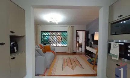 Casa à Venda em Bosque da Saúde - 3 Dorms, 1 Suíte e 2 Vagas, 145m²