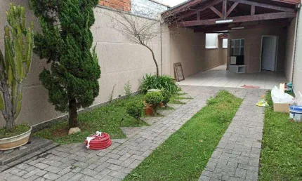 Casa para Venda em Suzano, Parque Maria Helena, 2 dormitórios, 1 suíte, 2 banheiros, 4 vagas