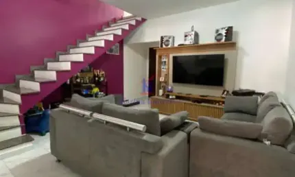 Sobrado de 73m² em Vila Paraíso, Guarulhos: 2 dormitórios, 2 banheiros por R$ 550.000 para venda