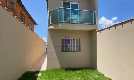 Casa sobrado em itaquaquecetuba: 2 suítes por r$480 mil