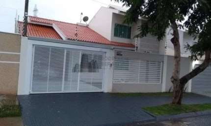 Casa com 4 quartos à venda na Rua Marçal Candido Siqueira, 612, Jardim Monte Rei, Maringá, 229 m2 por R$ 1.300.000