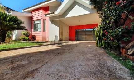 Casa com 3 quartos à venda na Rua Adolfo Alves Ferreira, Vila Marumby, Maringá, 220 m2 por R$ 1.550.000