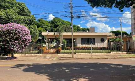 Casa com 3 quartos à venda na Rua Machado de Assis, Zona 06, Maringá