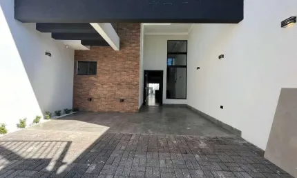 Casa com 3 quartos à venda na Rua Jair do Couto Costa, Recanto dos Magnatas, Maringá