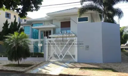 Casa com 3 quartos à venda na Rua Pioneiro Waltheir Maruchi, Jardim Ipanema, Maringá