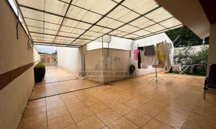 Casa com 4 quartos à venda na Rua São Cristóvão, Zona 08, Maringá