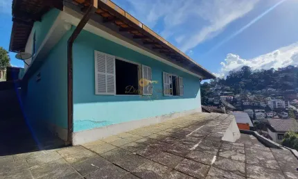 Casa para Venda em Teresópolis, Tijuca, 3 dormitórios, 2 banheiros, 3 vagas
