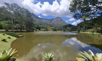 Casa em Condomínio para Venda em Teresópolis, Colônia Alpina, 2 dormitórios, 2 banheiros, 3 vagas