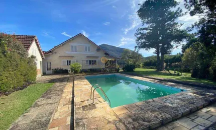 Casa em Condomínio para Venda em Teresópolis, Fazenda Alpina, 6 dormitórios, 2 suítes, 4 banheiros, 10 vagas