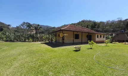 Sítio para Venda em Teresópolis, Cruzeiro, 2 dormitórios, 1 suíte, 2 banheiros, 10 vagas