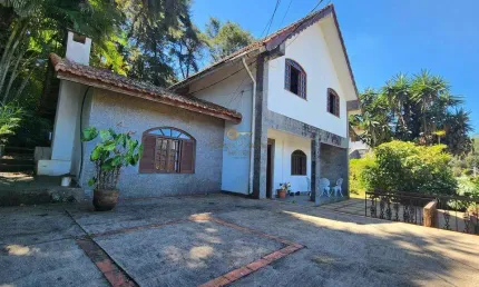 Casa para venda em teresópolis, panorama, 5 dormitórios, 1 suíte, 4 banheiros, 4 vagas