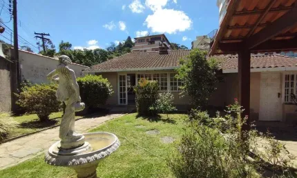 Casa para Venda em Teresópolis, Agriões, 4 dormitórios, 1 suíte, 2 banheiros, 2 vagas