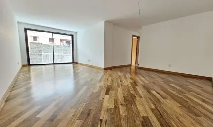 Apartamento para Venda em Teresópolis, Agriões, 3 dormitórios, 3 suítes, 5 banheiros, 2 vagas