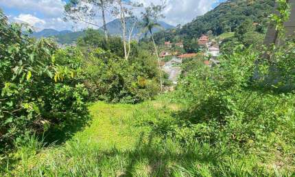 Terreno para Venda em Teresópolis, Iucas, 1 dormitório, 1 suíte, 1 banheiro, 1 vaga