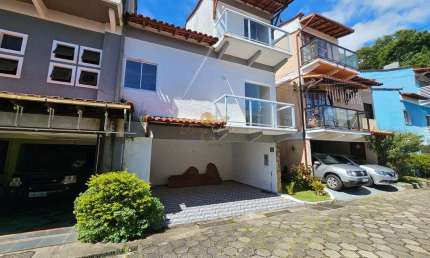Casa em Condomínio para Venda em Teresópolis, Iucas, 3 dormitórios, 1 suíte, 2 banheiros, 2 vagas
