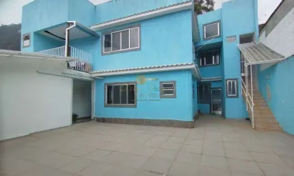 Casa para Venda em Teresópolis, Granja Guarani, 6 dormitórios, 3 suítes, 5 banheiros, 4 vagas