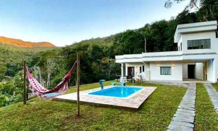 Casa para Venda em Teresópolis, Albuquerque, 3 dormitórios, 1 suíte, 3 banheiros, 3 vagas