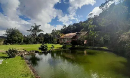 Sítio para Venda em Teresópolis, Córrego das Pedras, 5 dormitórios, 2 suítes, 3 banheiros, 2 vagas